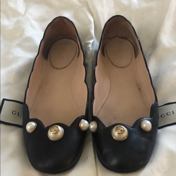 gucci pearl flats